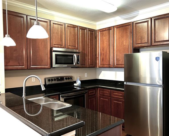 9200 Westheimer Road 306, Houston, TX 77063