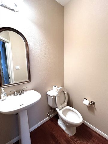 9200 Westheimer Road 306, Houston, TX 77063