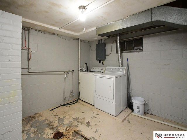 6314 Pinkney Street, Omaha, NE 68104