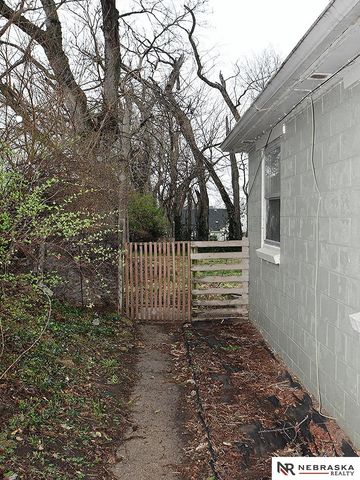 6314 Pinkney Street, Omaha, NE 68104