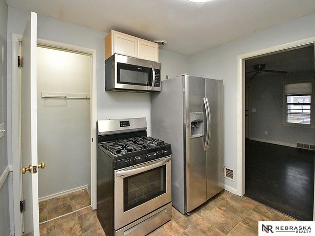 6314 Pinkney Street, Omaha, NE 68104