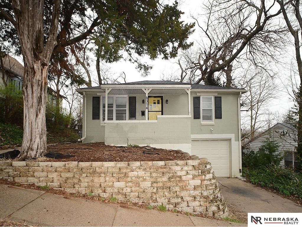 6314 Pinkney Street, Omaha, NE 68104