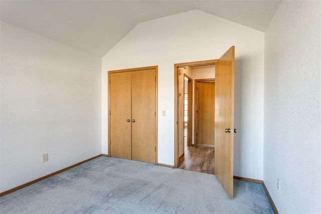 1400 Chimney Hill Road, Yukon, OK 73099