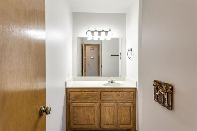 1400 Chimney Hill Road, Yukon, OK 73099