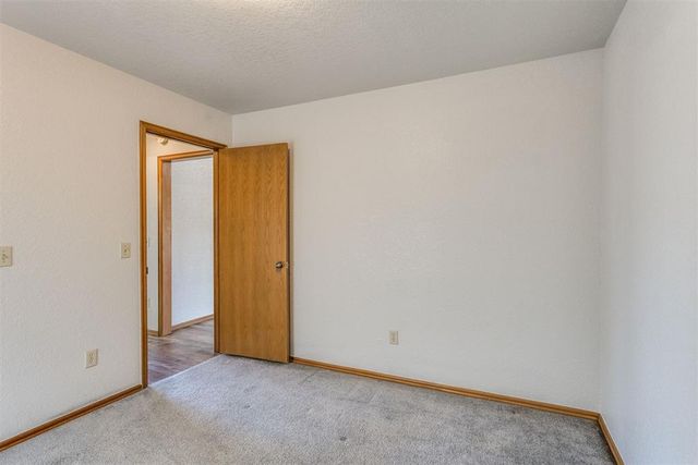 1400 Chimney Hill Road, Yukon, OK 73099