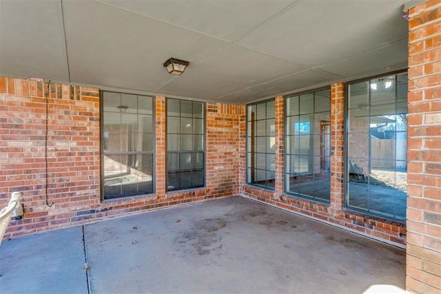 1400 Chimney Hill Road, Yukon, OK 73099