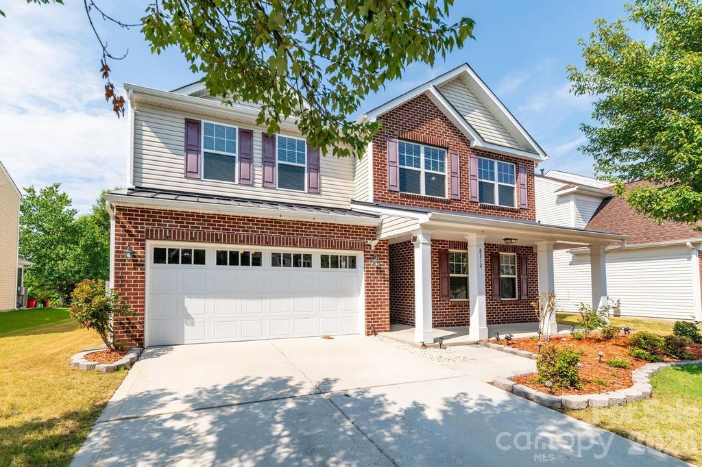 8212 Ruby Valley Road, Charlotte, NC 28277