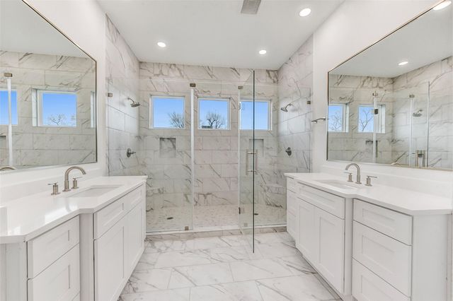 806 Fisher Street A, Houston, TX 77018