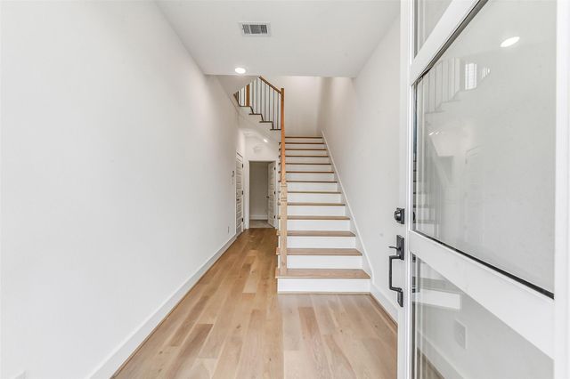 806 Fisher Street A, Houston, TX 77018