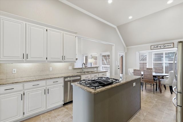 2705 Mimosa Court, Bedford, TX 76021