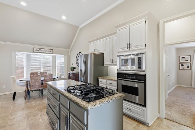 2705 Mimosa Court, Bedford, TX 76021