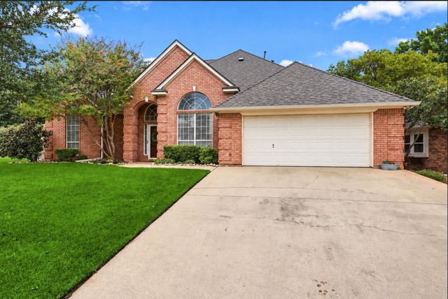 2705 Mimosa Court, Bedford, TX 76021