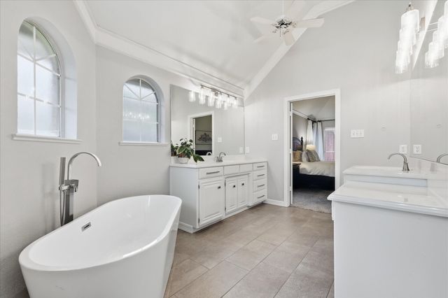 2705 Mimosa Court, Bedford, TX 76021