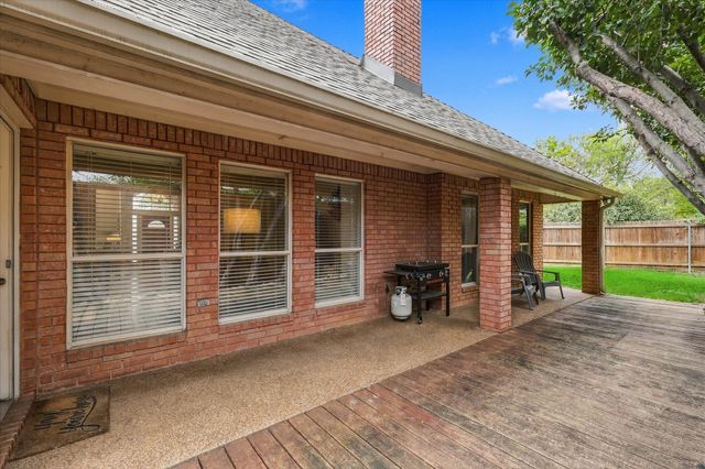 2705 Mimosa Court, Bedford, TX 76021
