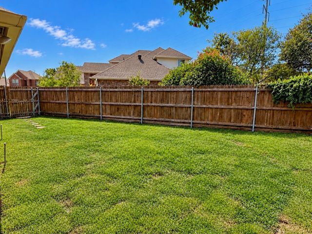 2705 Mimosa Court, Bedford, TX 76021