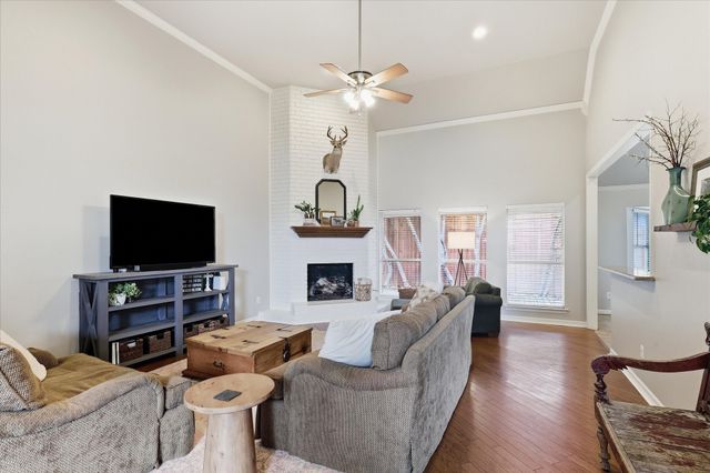 2705 Mimosa Court, Bedford, TX 76021
