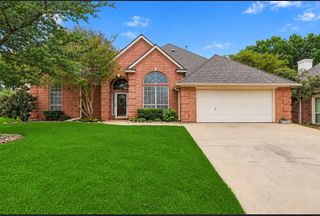 2705 Mimosa Court, Bedford, TX 76021