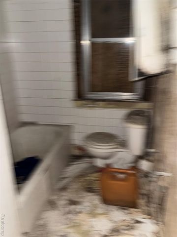 16566 Stoepel Street, Detroit, MI 48221