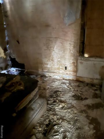 16566 Stoepel Street, Detroit, MI 48221