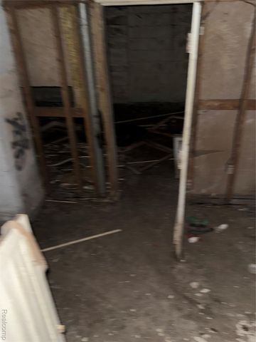 16566 Stoepel Street, Detroit, MI 48221