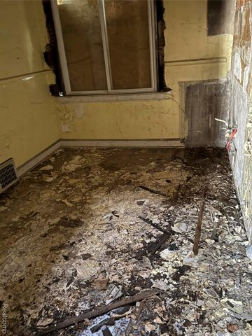 16566 Stoepel Street, Detroit, MI 48221