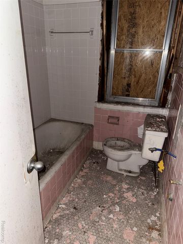 16566 Stoepel Street, Detroit, MI 48221