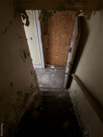 16566 Stoepel Street, Detroit, MI 48221