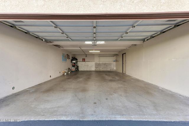 10220 De Soto Avenue 11, Chatsworth, CA 91311