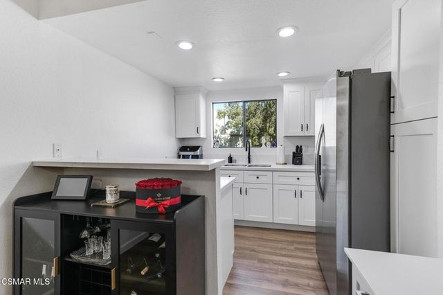 10220 De Soto Avenue 11, Chatsworth, CA 91311