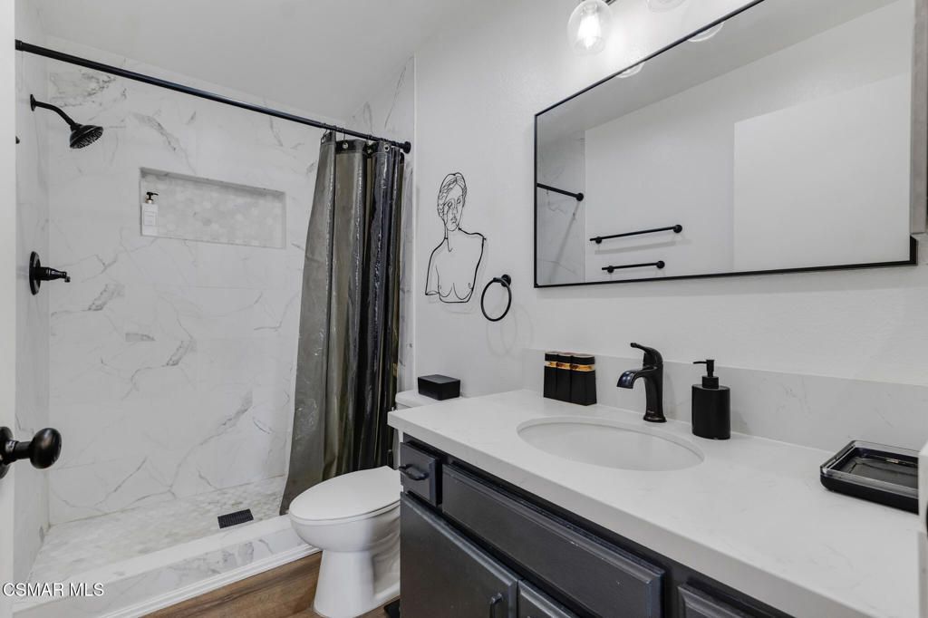 Image 15 of property listing at 10220 De Soto Avenue 11, Chatsworth, CA 91311