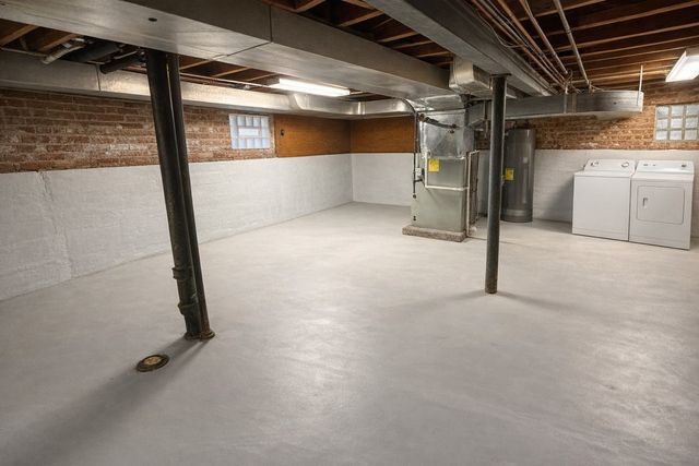 3345 N Ottawa Avenue, Chicago, IL 60634