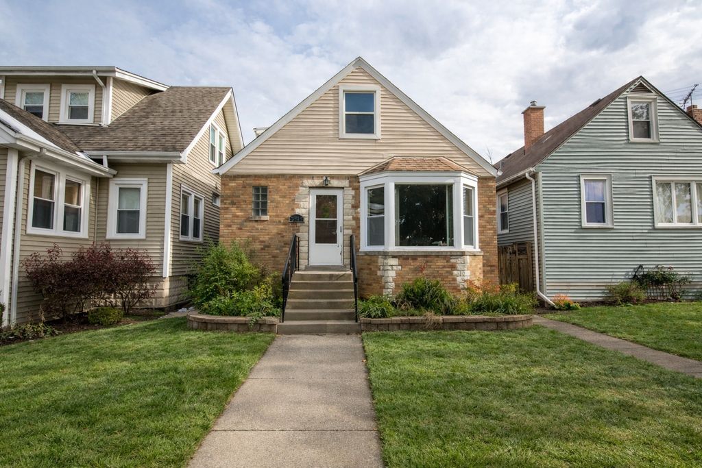 3345 N Ottawa Avenue, Chicago, IL 60634