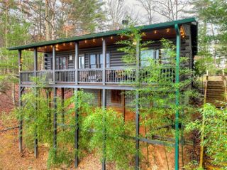 89 N Whitepath Circle, Ellijay, GA 30540