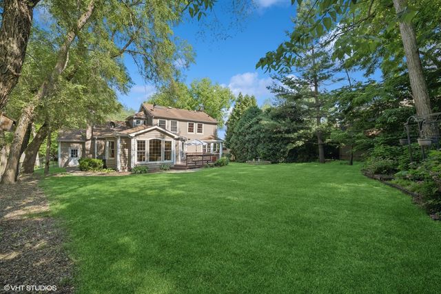 42 N Holly Avenue, Fox Lake, IL 60020