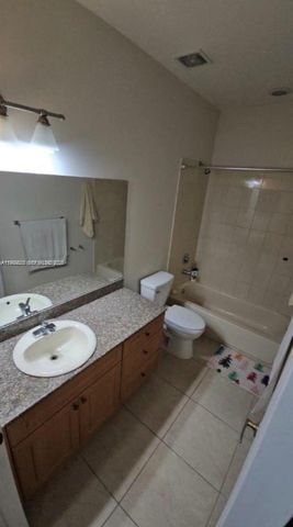 7628 S Stonecreek Cir 7628, Davie, FL 33024