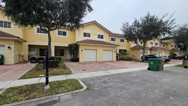 7628 S Stonecreek Cir 7628, Davie, FL 33024