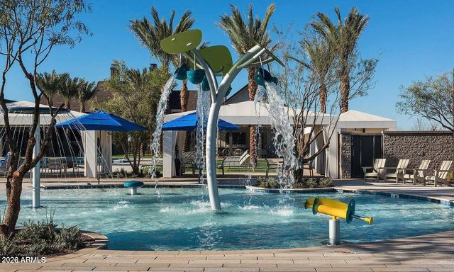 2016 W TROTTER Trail, Phoenix, AZ 85085