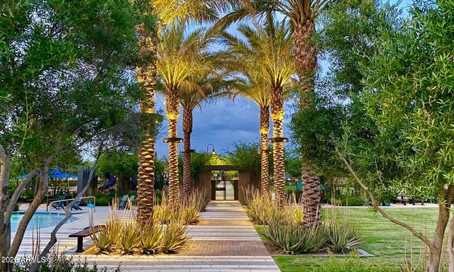 2016 W TROTTER Trail, Phoenix, AZ 85085