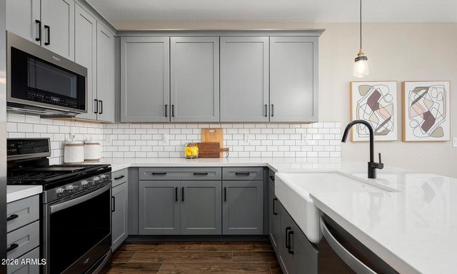 2016 W TROTTER Trail, Phoenix, AZ 85085