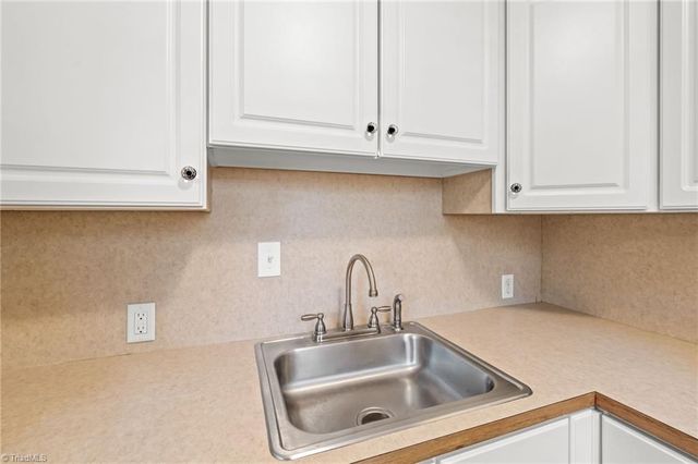 308 W Lexington Avenue, High Point, NC 27262