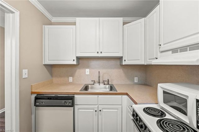 308 W Lexington Avenue, High Point, NC 27262