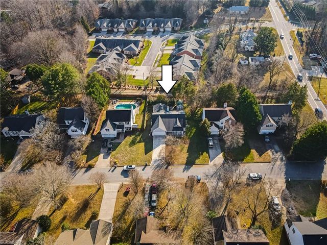 1040 Still Point Drive, Winston-salem, NC 27103