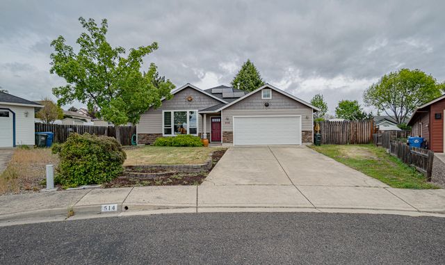 514 Coventry Court, Eagle Point, OR 97524