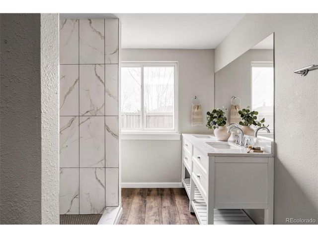 1200 Quebec St, Denver, CO 80220