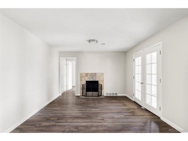 1200 Quebec St, Denver, CO 80220