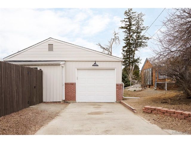 1200 Quebec St, Denver, CO 80220