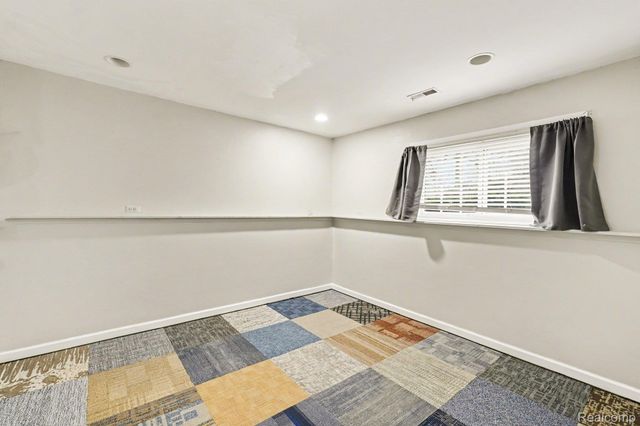 1784 Byron Road, Howell Township, MI 48855