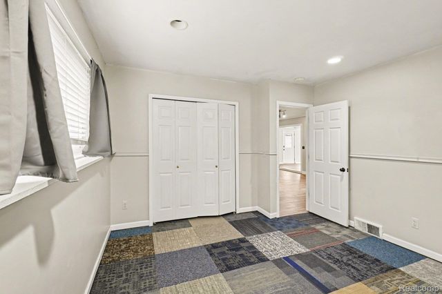 1784 Byron Road, Howell Township, MI 48855