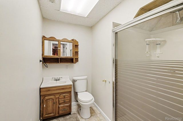 1784 Byron Road, Howell Township, MI 48855