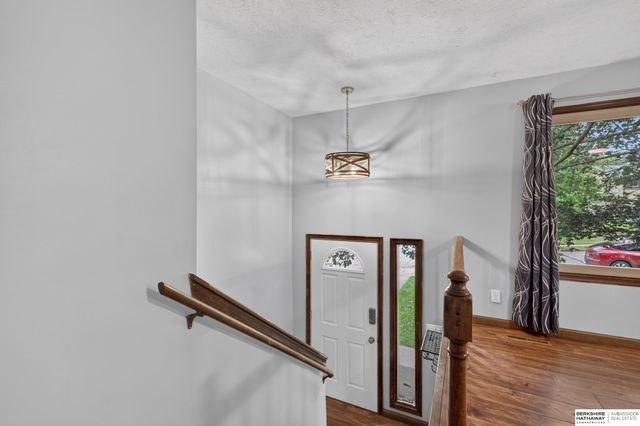 2106 Coventry Drive, Bellevue, NE 68123